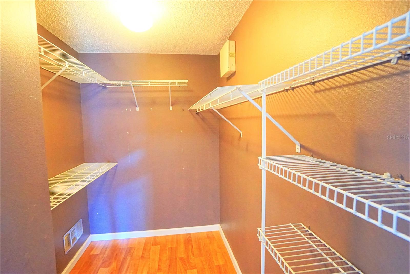 Image 9 of 16 For 11110 Windpoint Drive