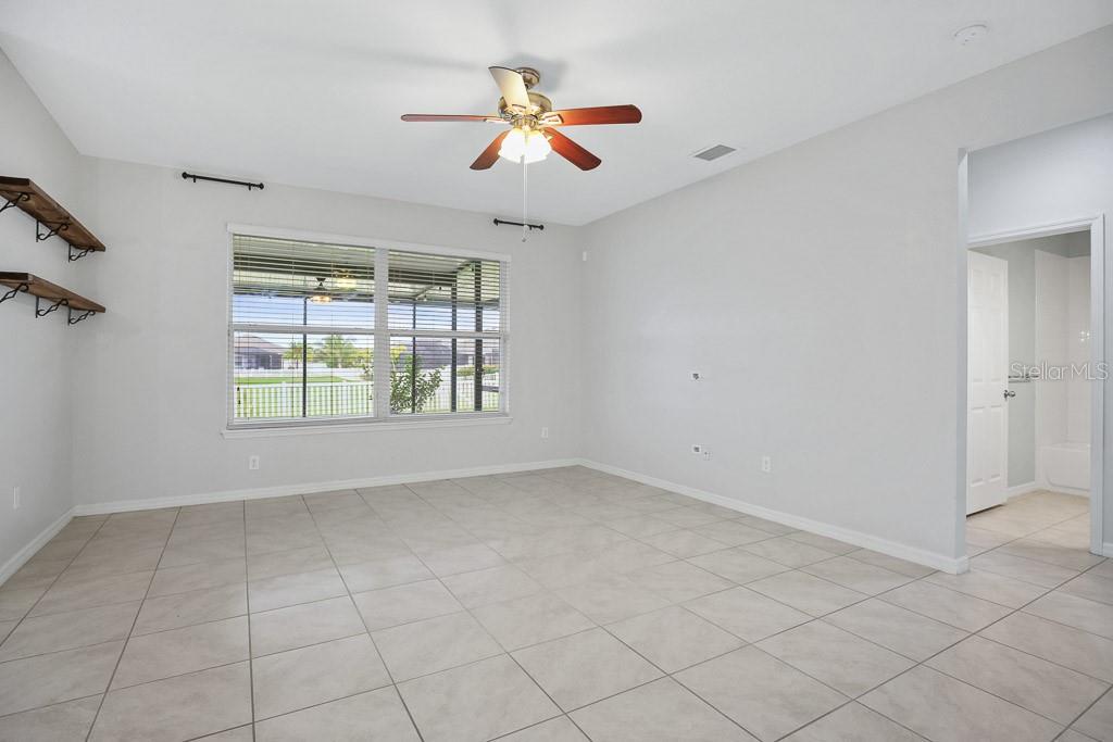 Image 8 of 38 For 13333 Palmera Vista Drive