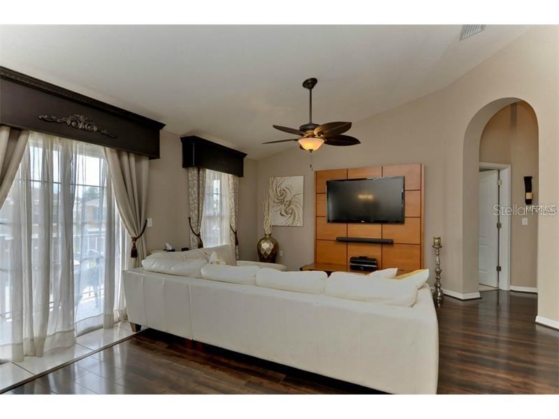 Image 11 of 25 For 7001 Interbay Boulevard 181