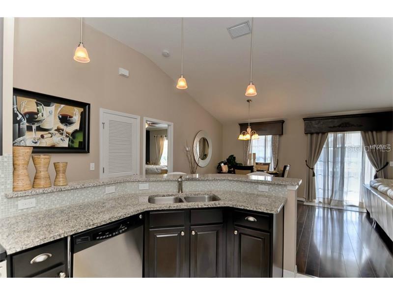 Image 7 of 25 For 7001 Interbay Boulevard 181
