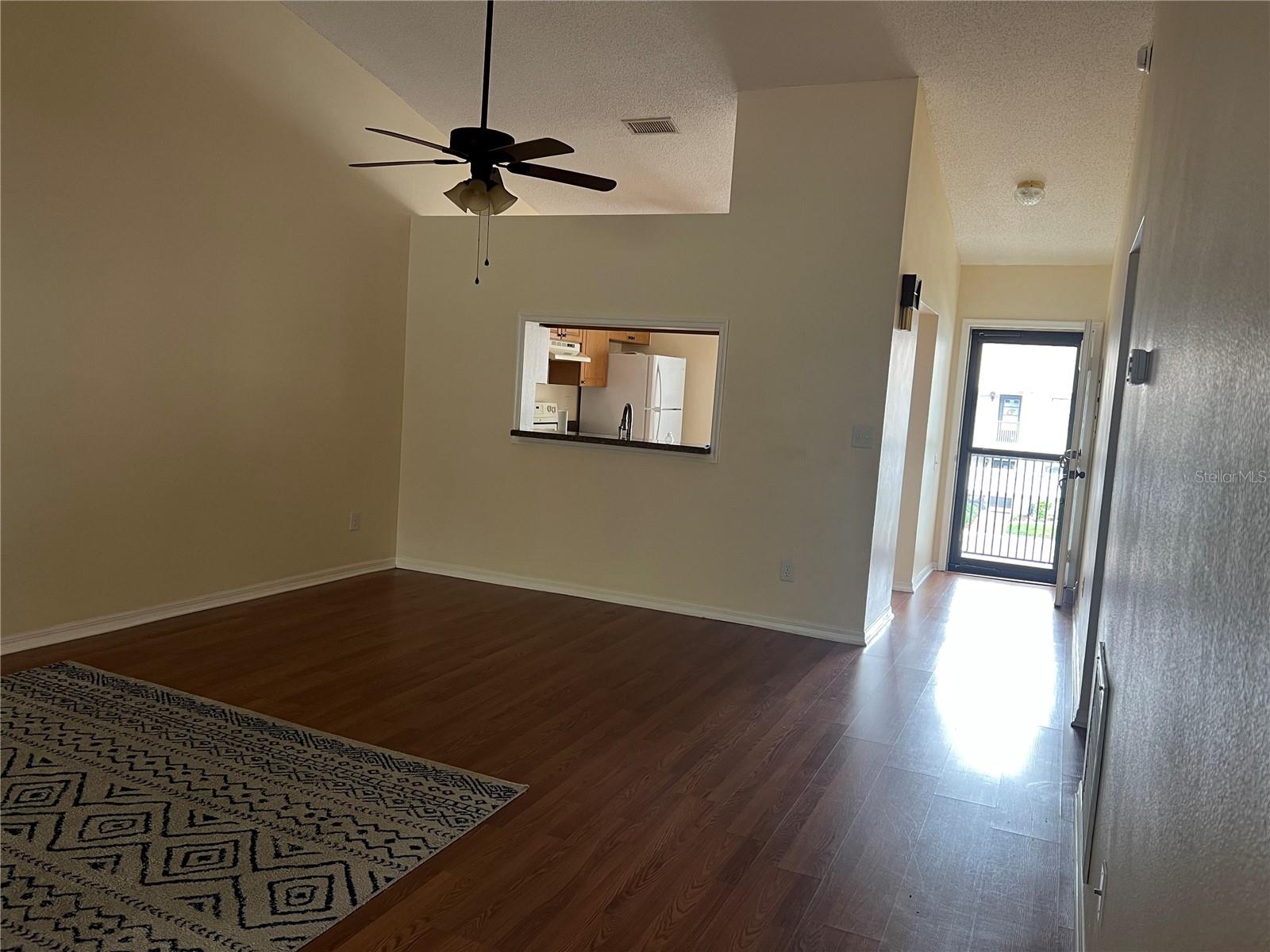Image 5 of 17 For 2155 Elm Street 706