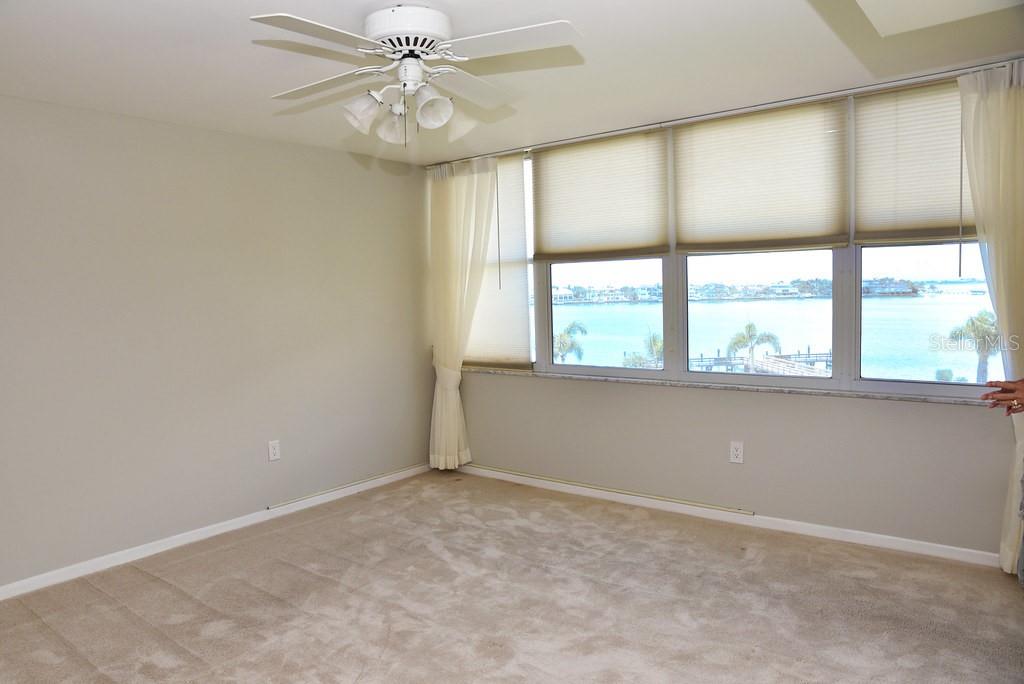 Image 24 of 68 For 5108 Brittany Drive S 405