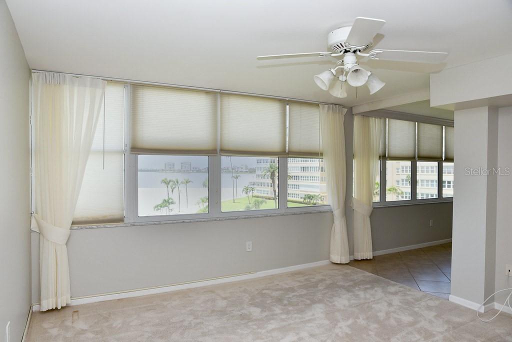 Image 25 of 68 For 5108 Brittany Drive S 405