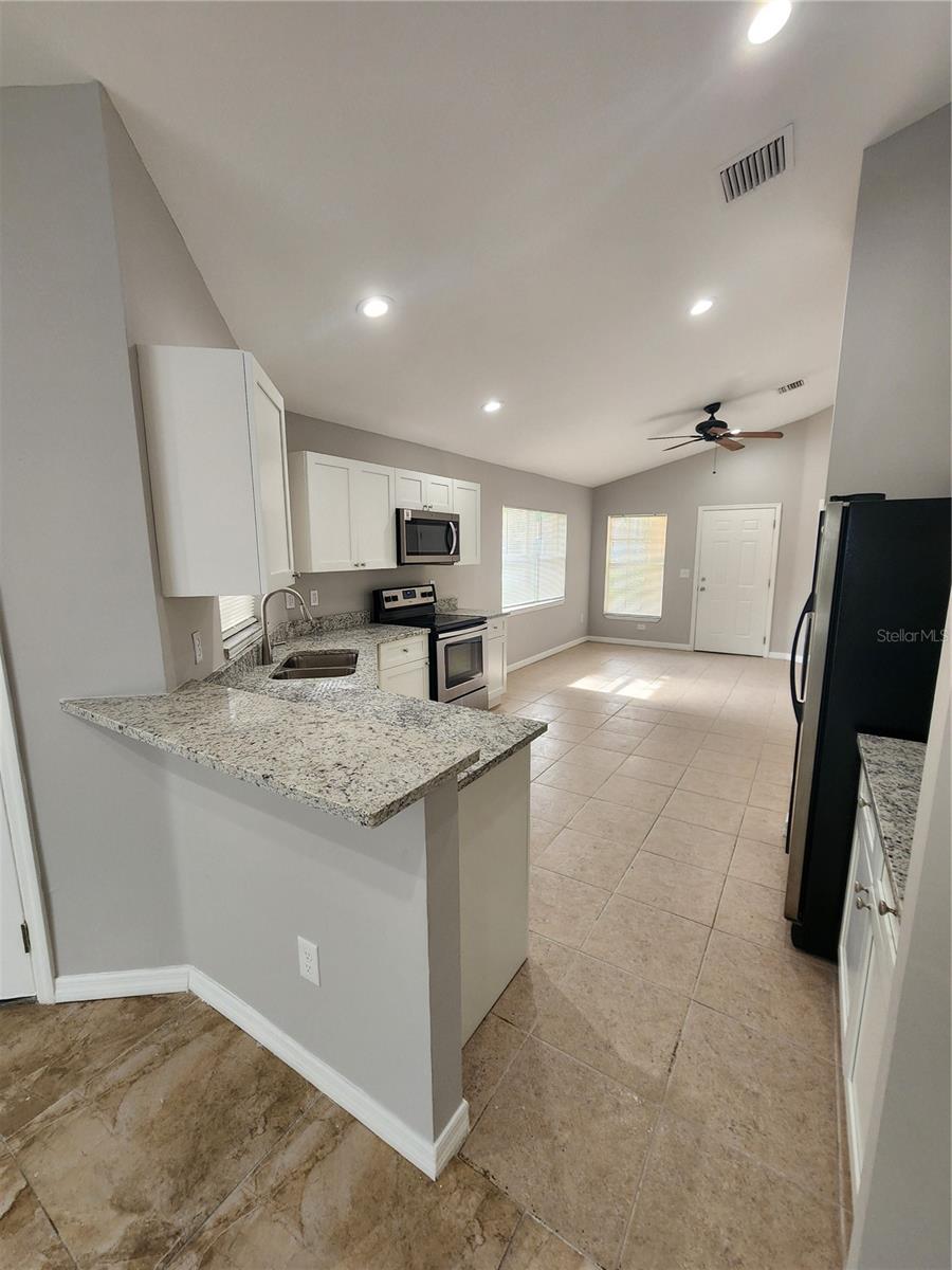 Image 10 of 19 For 3407 Comanche Avenue
