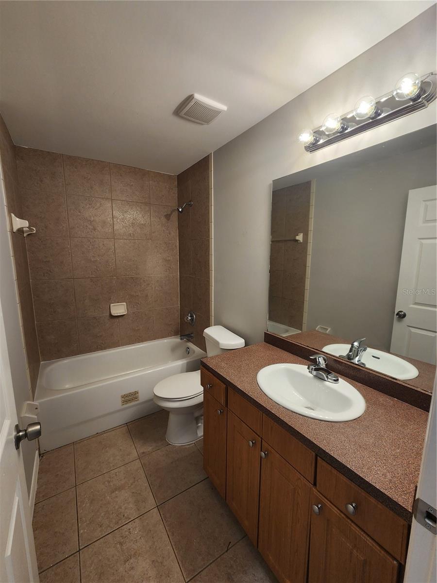 Image 9 of 19 For 3407 Comanche Avenue