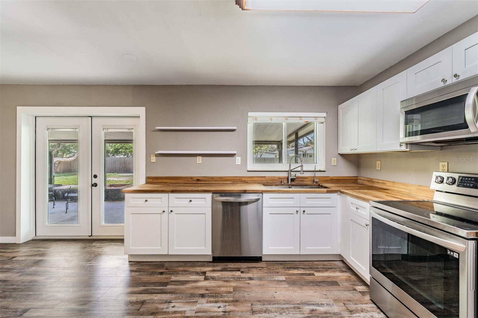 Image 13 of 35 For 2612 Lenna Avenue