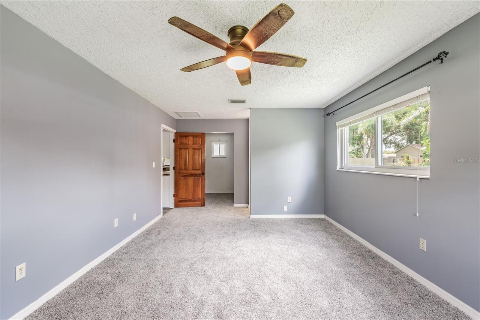 Image 15 of 35 For 2612 Lenna Avenue