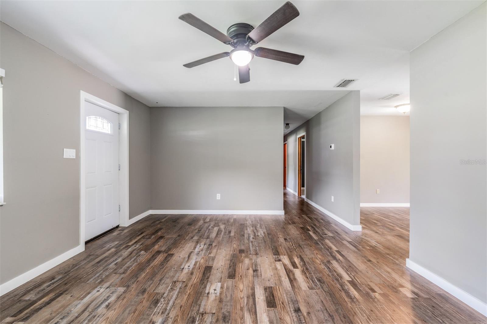 Image 6 of 35 For 2612 Lenna Avenue