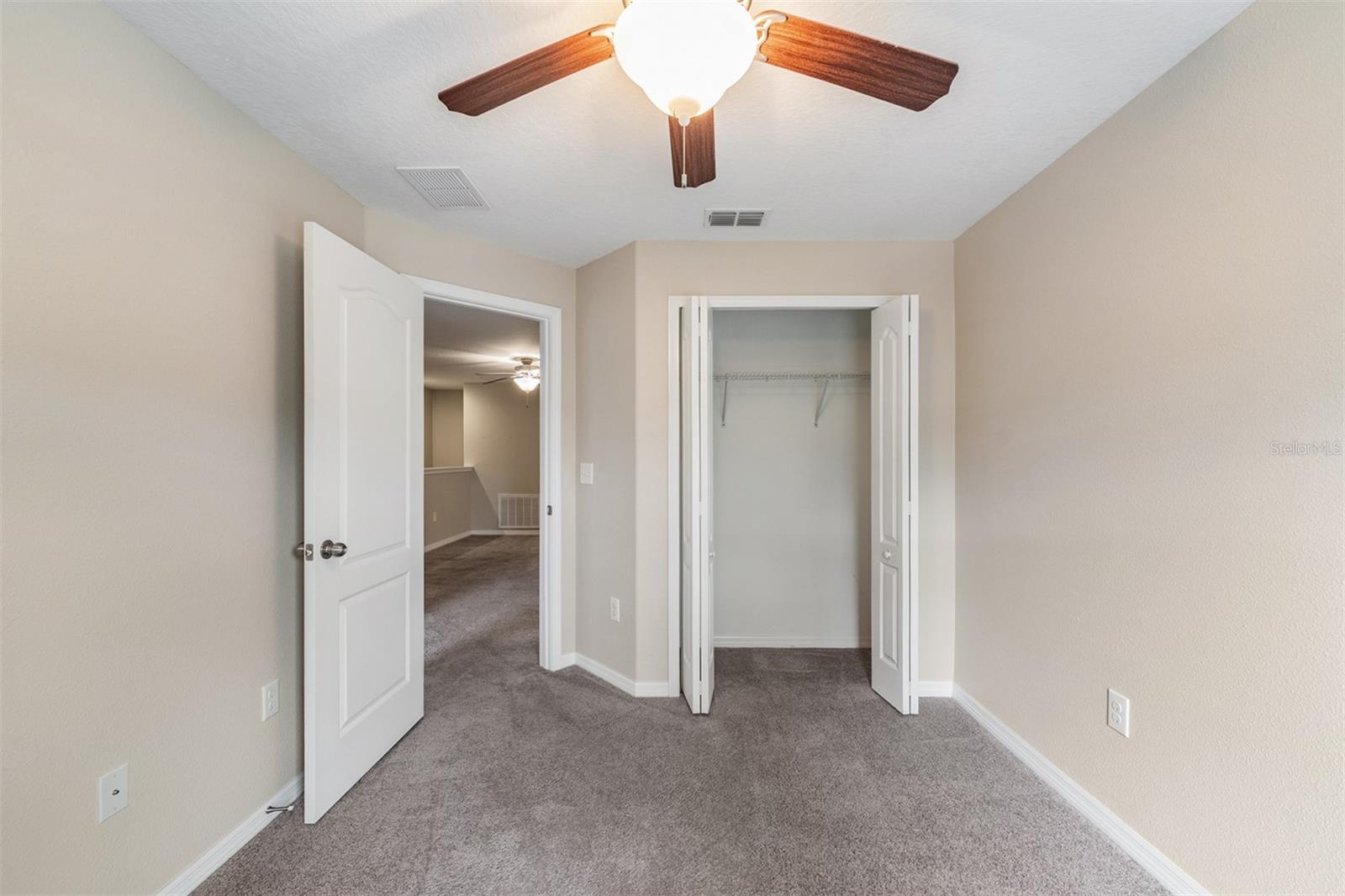 Image 26 of 36 For 12039 Greengate Drive
