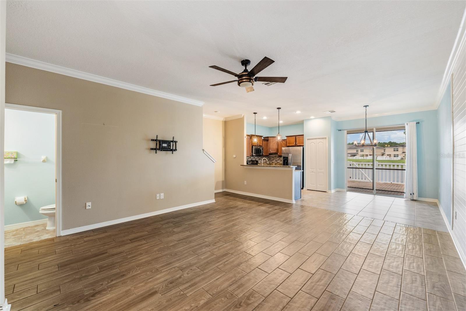 Image 3 of 36 For 12039 Greengate Drive