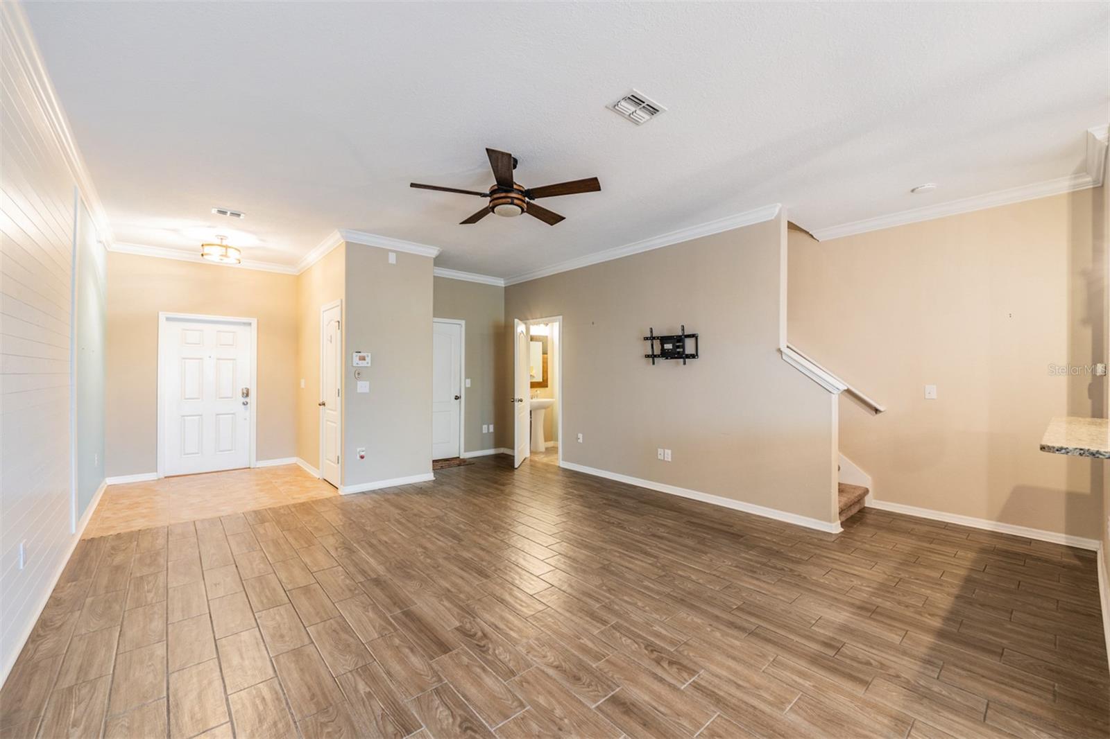Image 4 of 36 For 12039 Greengate Drive