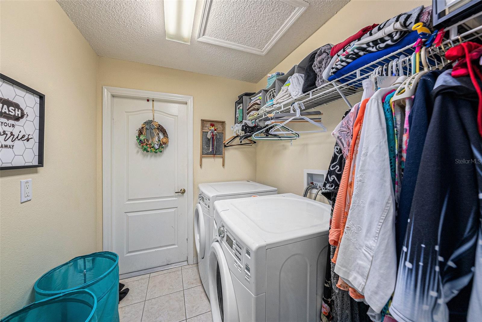 Image 15 of 23 For 371 Quane Avenue