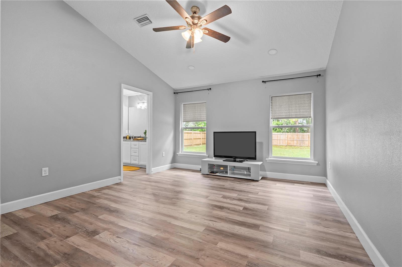 Image 16 of 41 For 6103 Fairway Drive