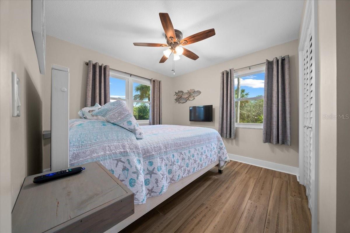 Image 31 of 70 For 12046 Gulf Breeze Court