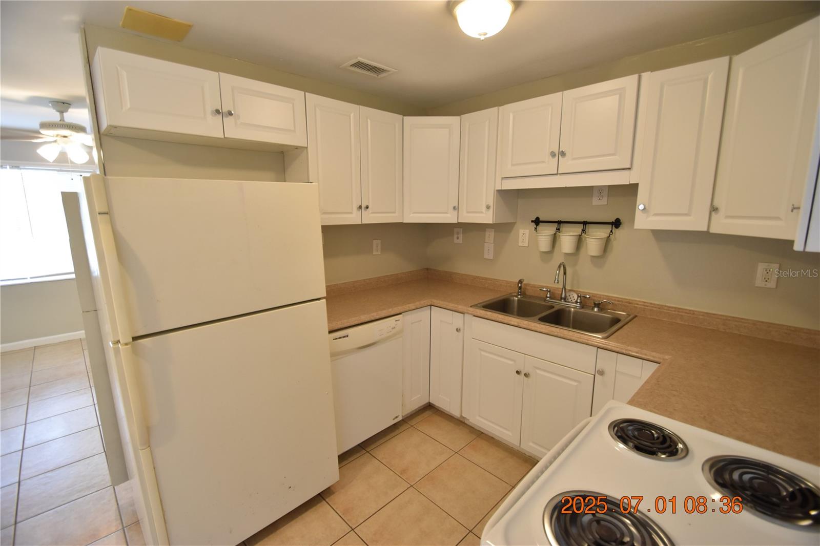 Image 16 of 35 For 818 49th Avenue N