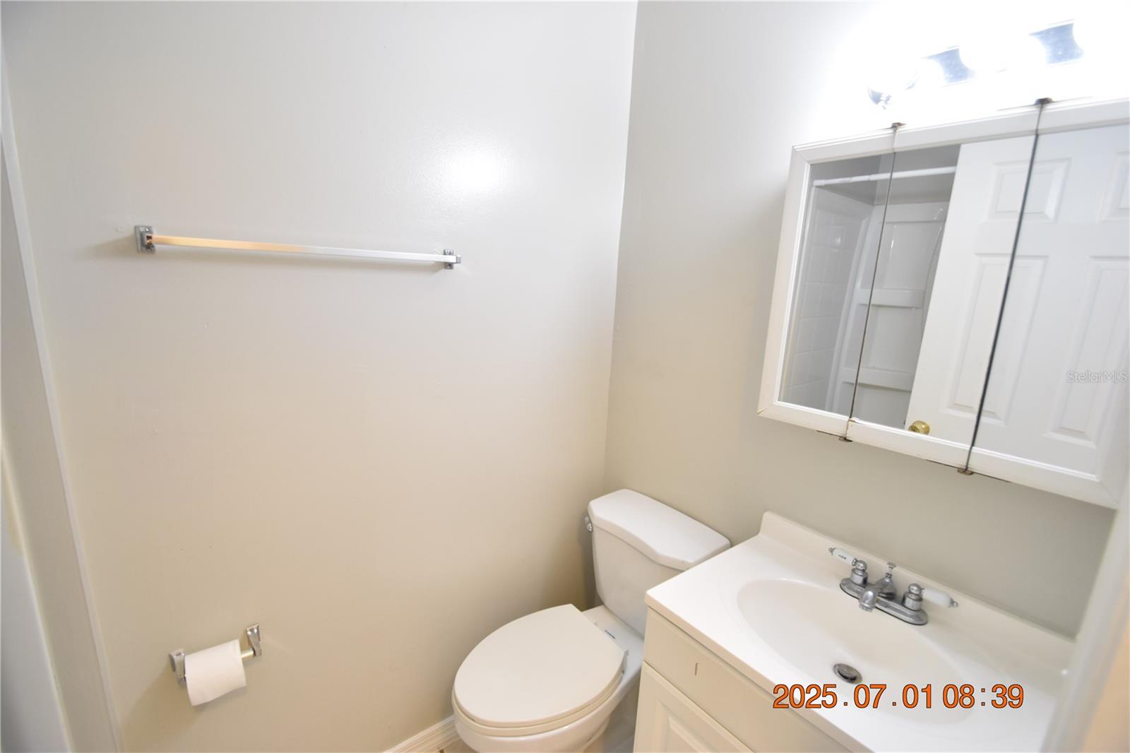 Image 22 of 35 For 818 49th Avenue N