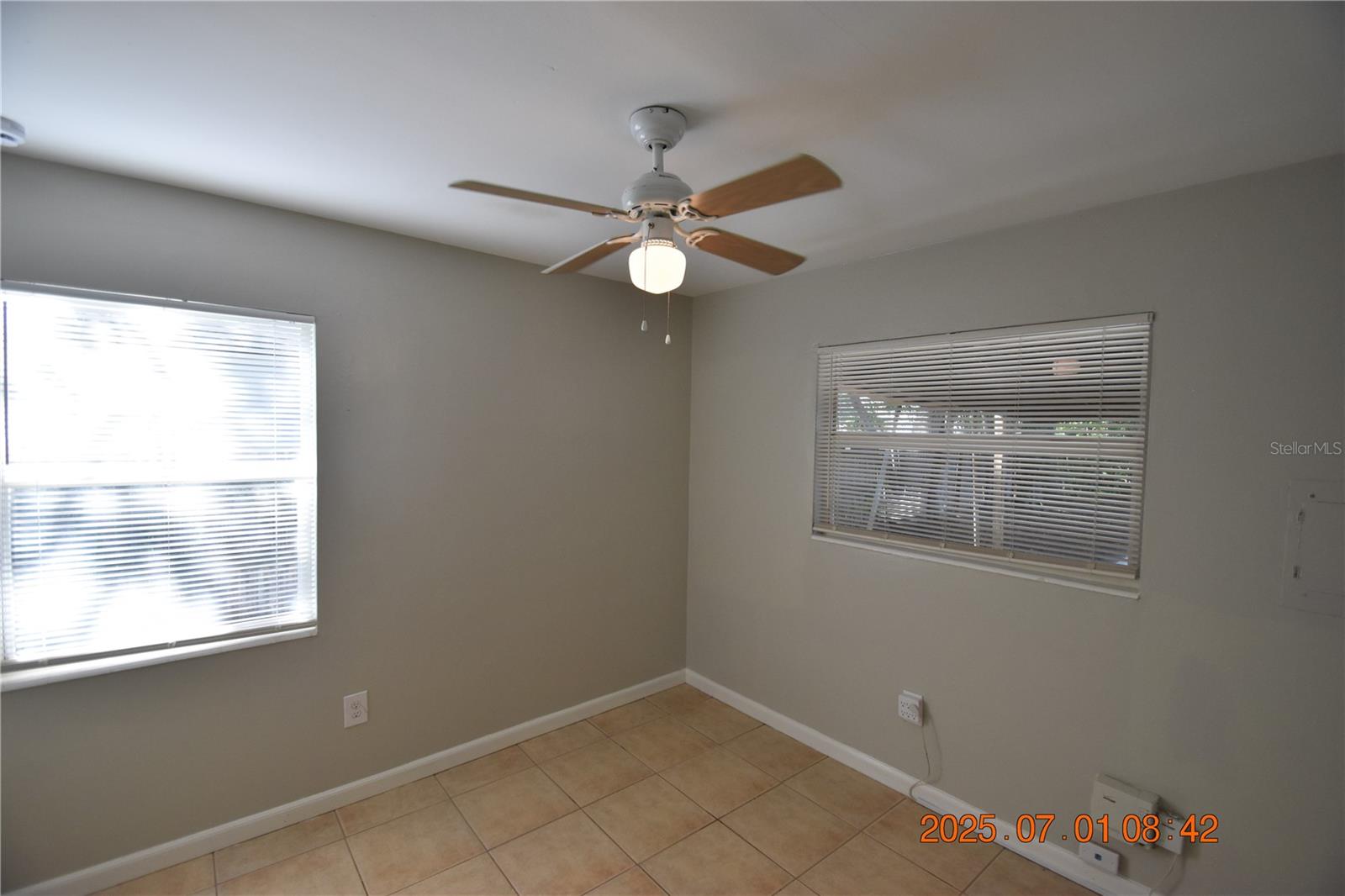 Image 29 of 35 For 818 49th Avenue N