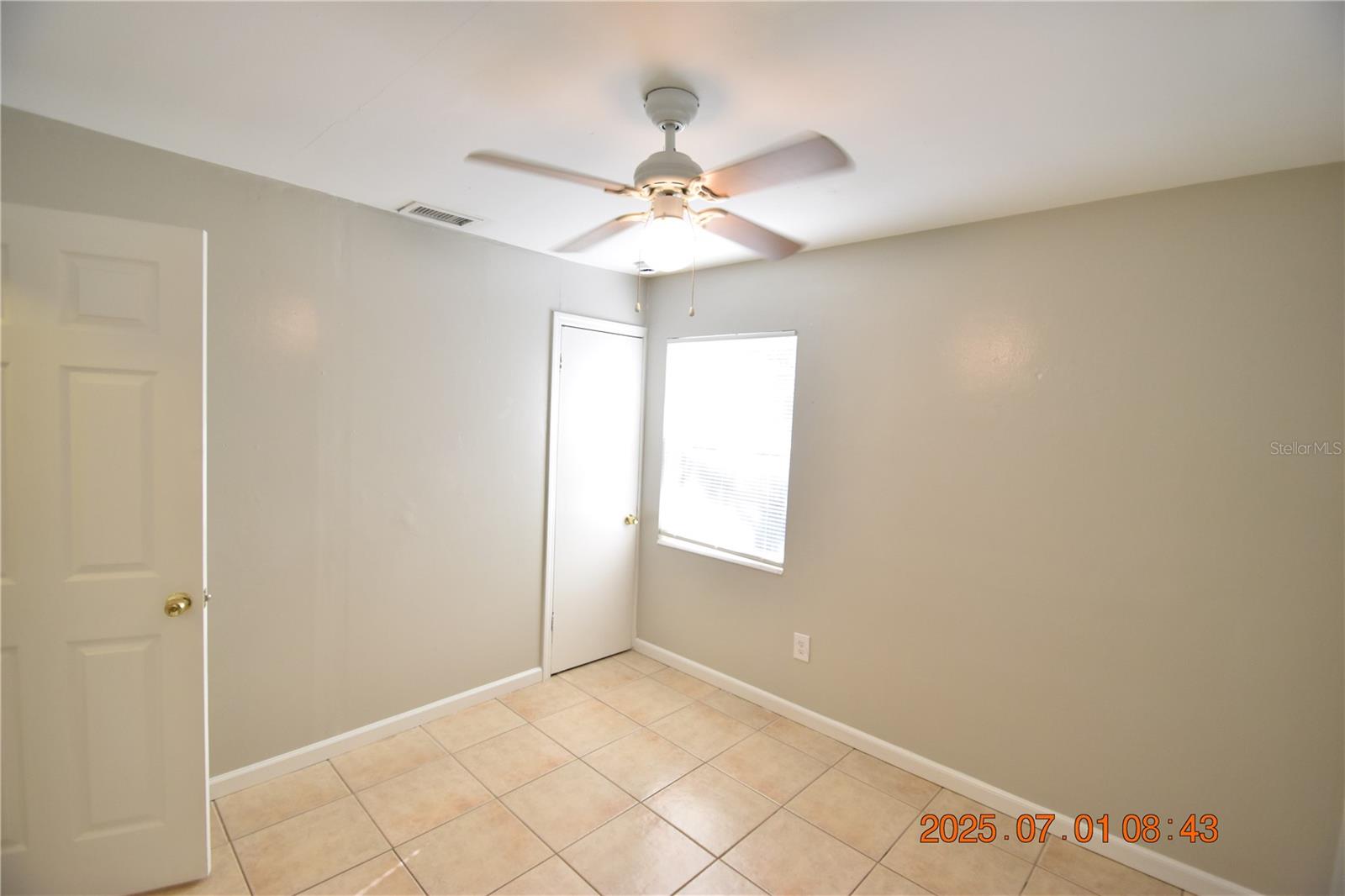 Image 32 of 35 For 818 49th Avenue N
