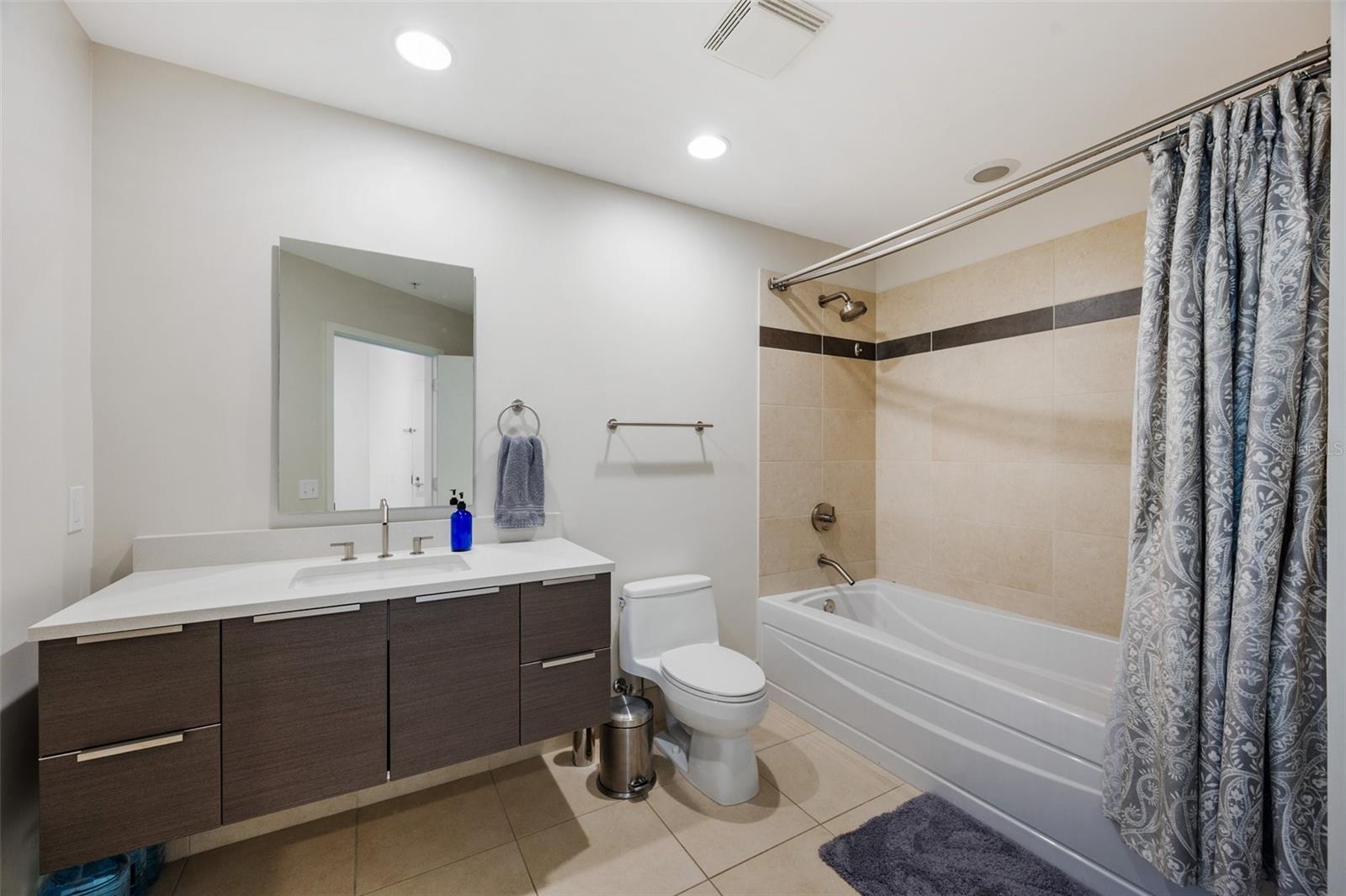 Image 22 of 40 For 175 1st Street S 603
