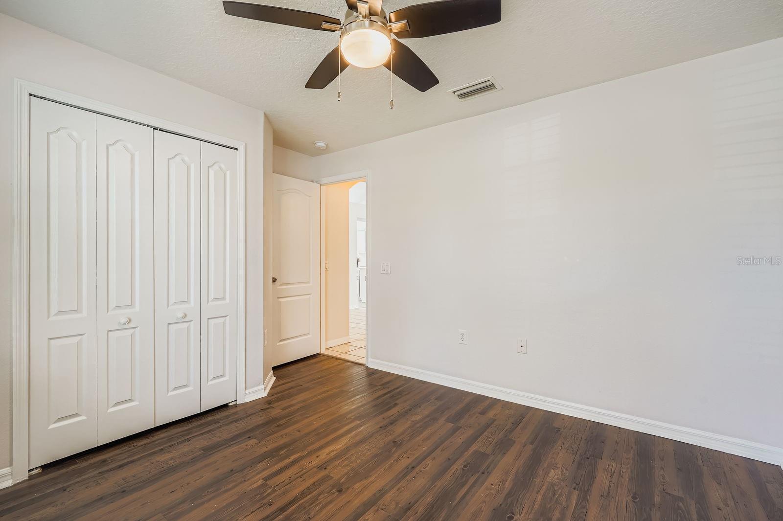 Image 17 of 28 For 6921 Waterbrook Court