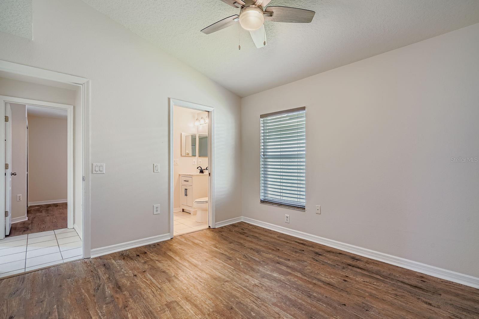 Image 20 of 28 For 6921 Waterbrook Court