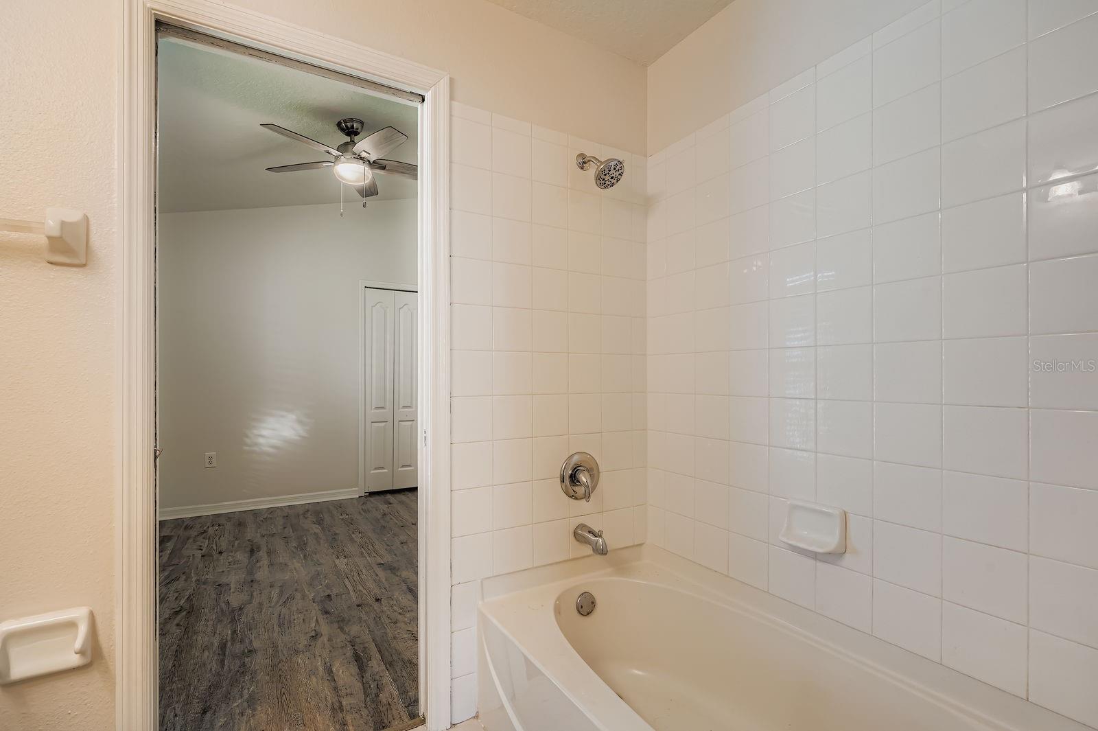 Image 22 of 28 For 6921 Waterbrook Court
