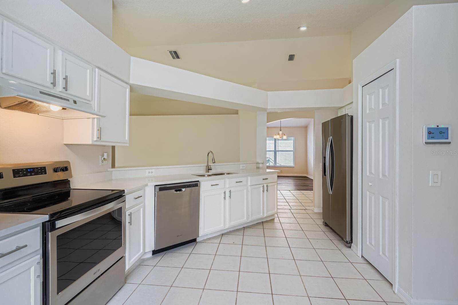 Image 8 of 28 For 6921 Waterbrook Court