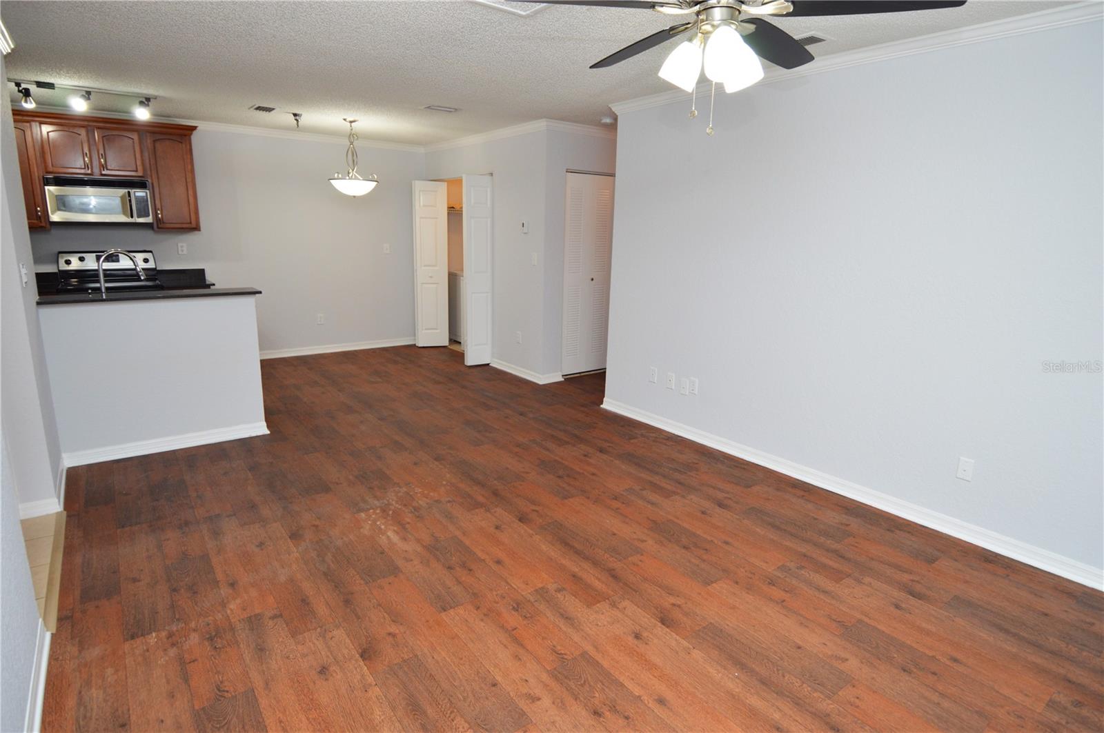 Image 12 of 93 For 10265 Gandy Boulevard N 1303