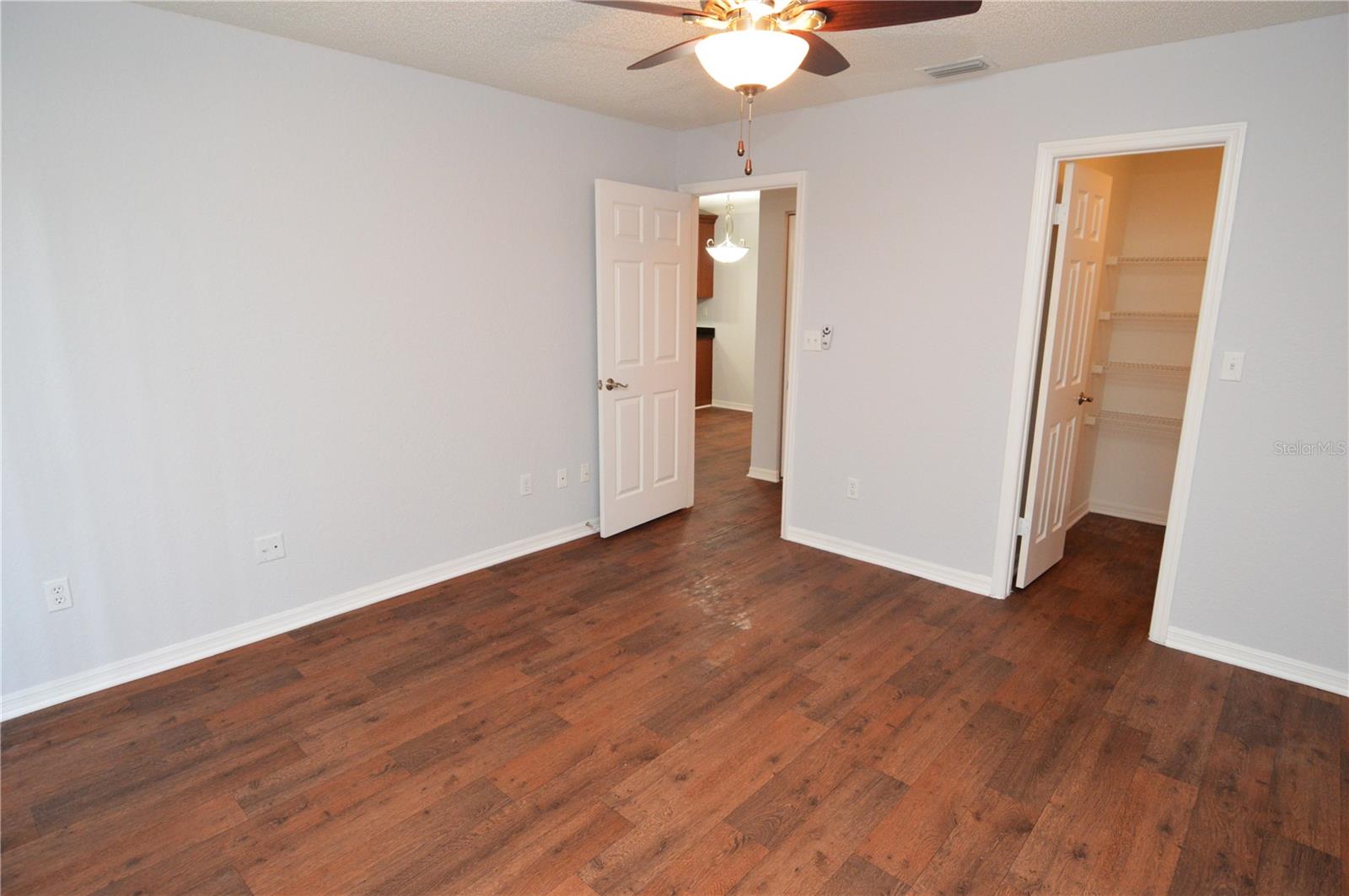 Image 39 of 93 For 10265 Gandy Boulevard N 1303