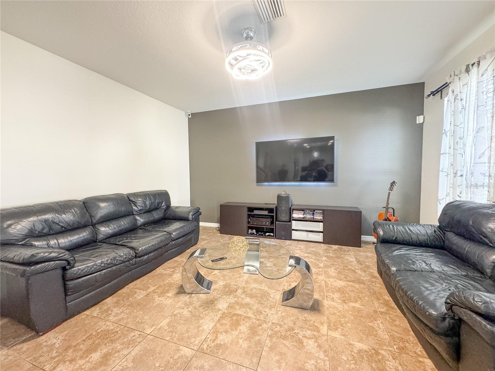 Image 5 of 17 For 5594 Angelonia Terrace