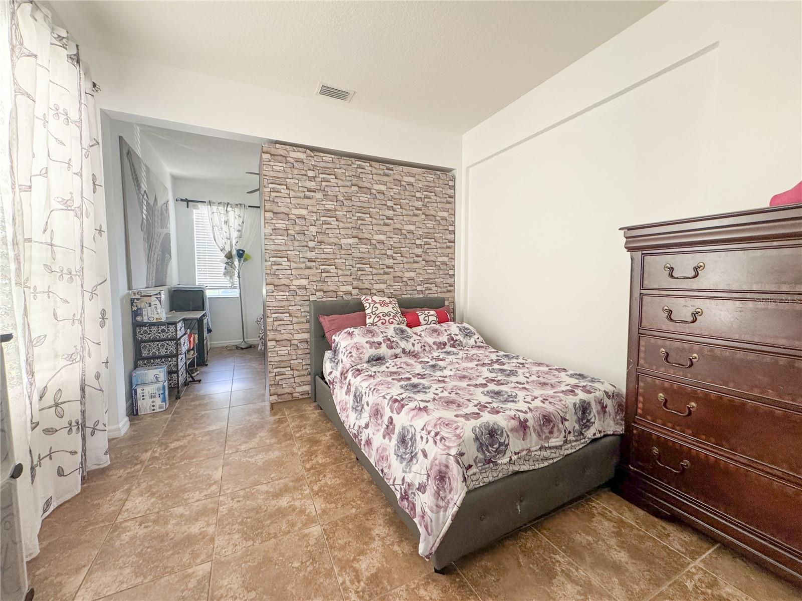Image 6 of 17 For 5594 Angelonia Terrace