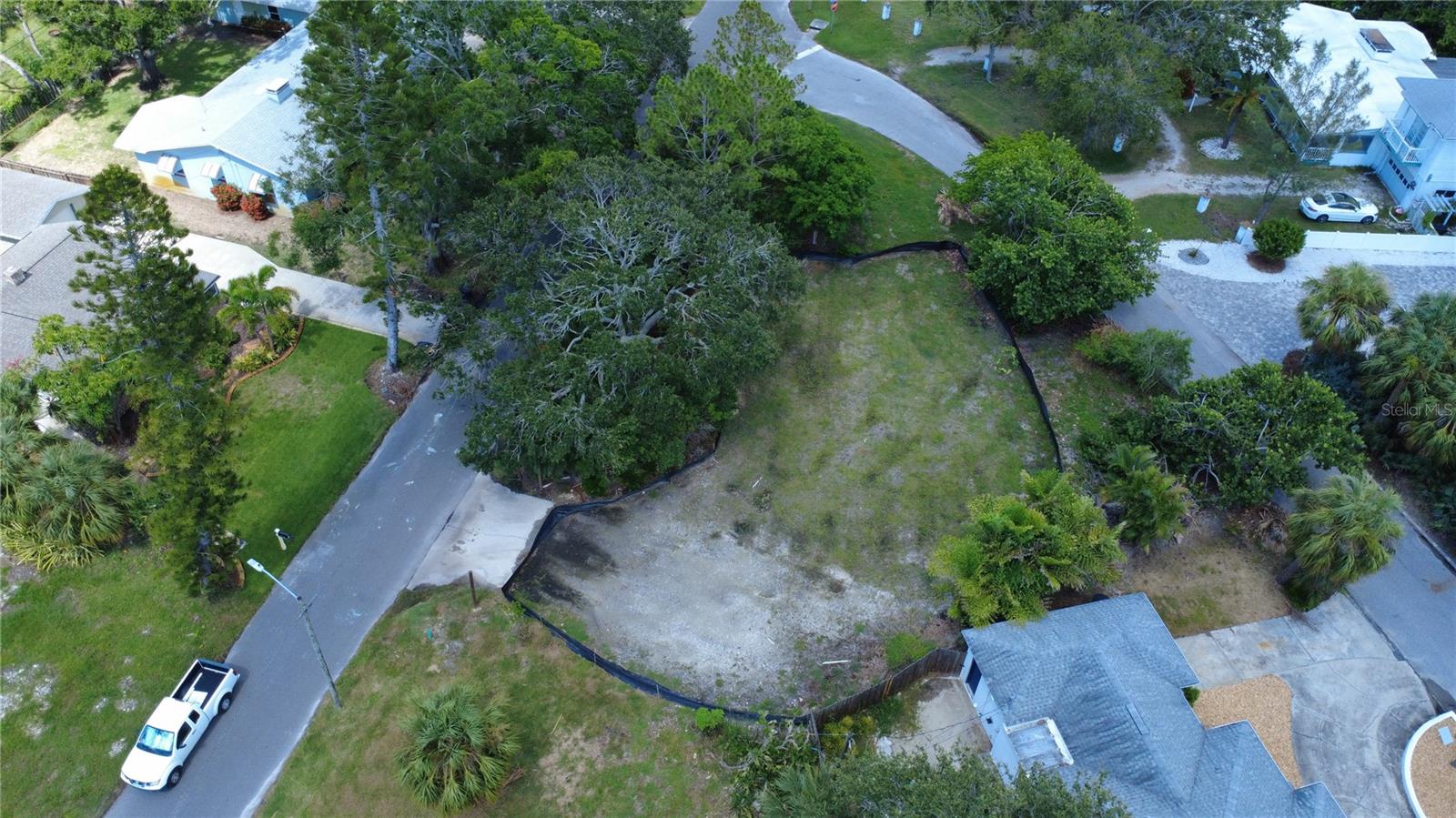 Image 7 of 22 For 4725 Trade Winds Drive S