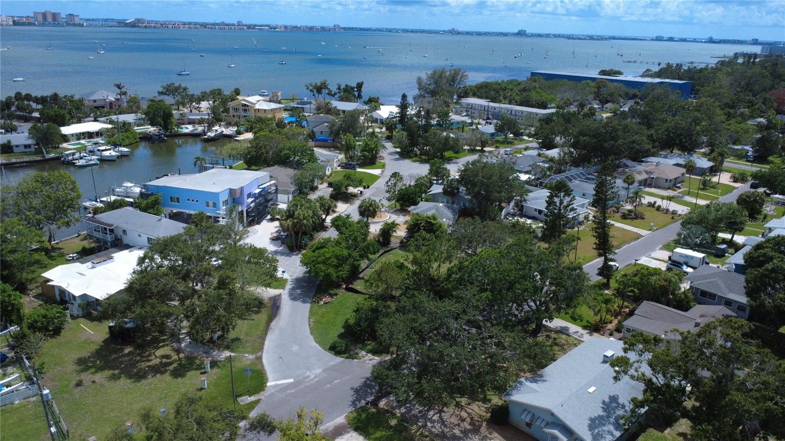 Image 9 of 22 For 4725 Trade Winds Drive S