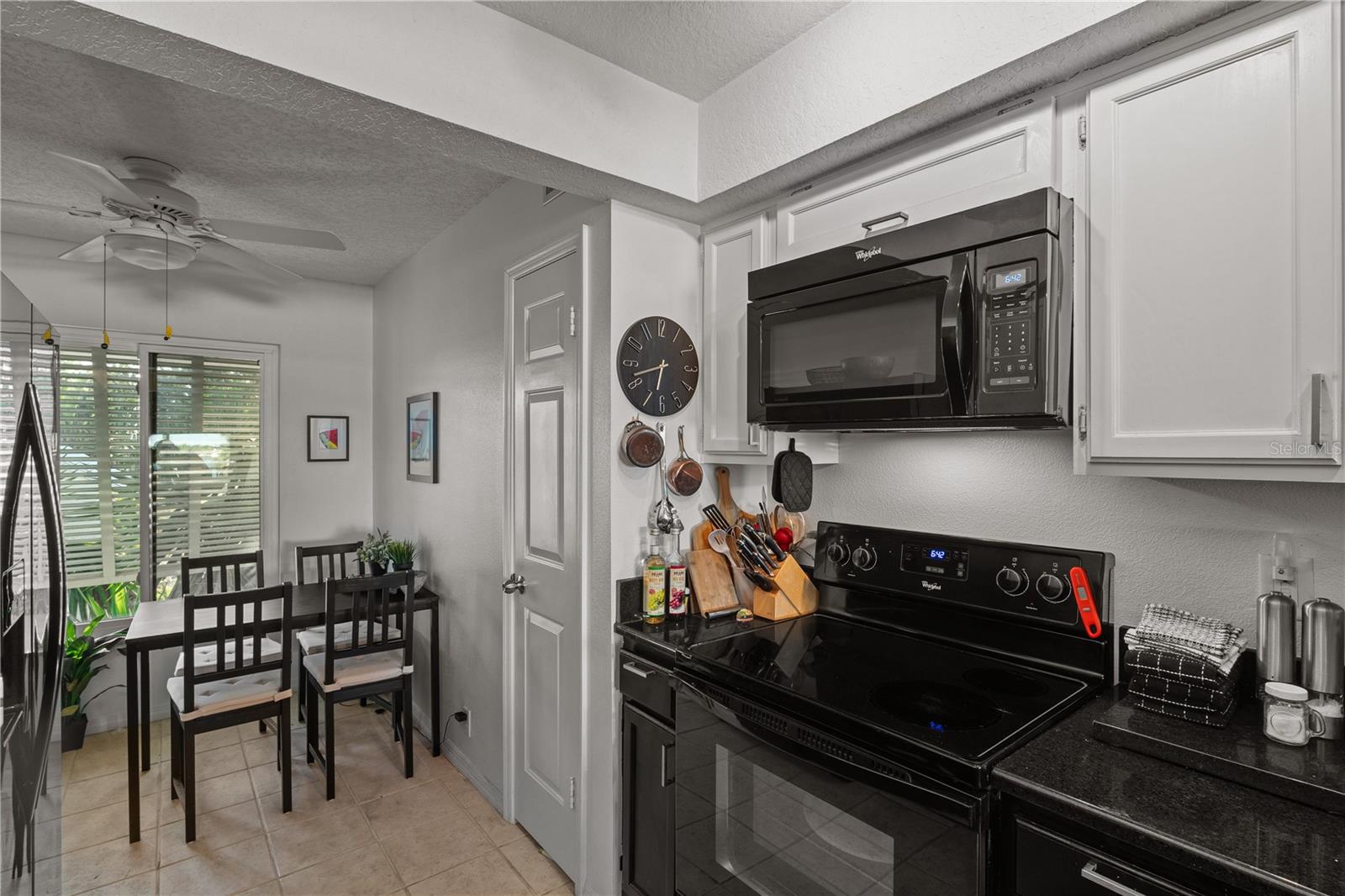 Image 11 of 30 For 7310 Sunshine Skyway Lane S 213