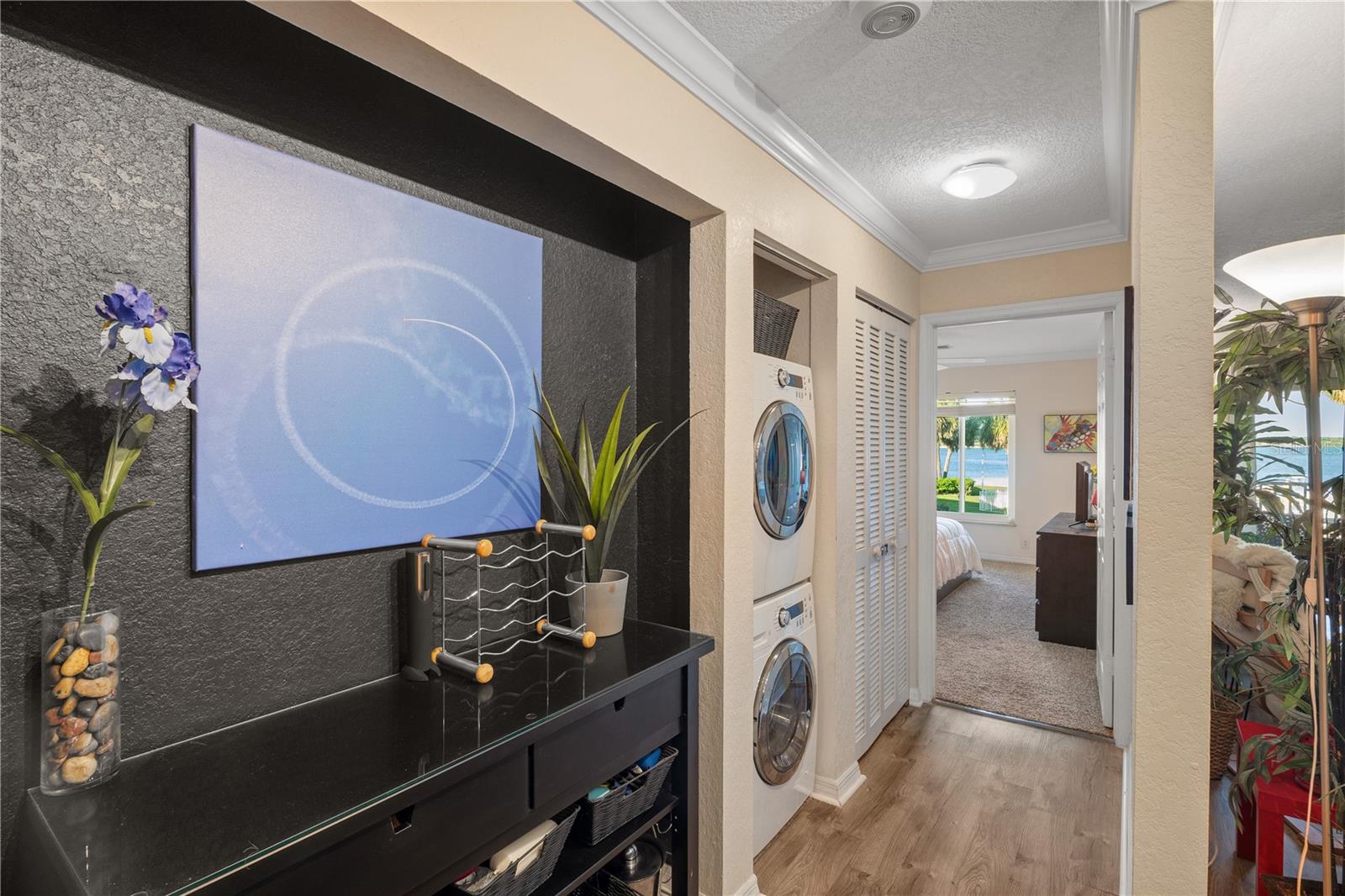 Image 12 of 30 For 7310 Sunshine Skyway Lane S 213
