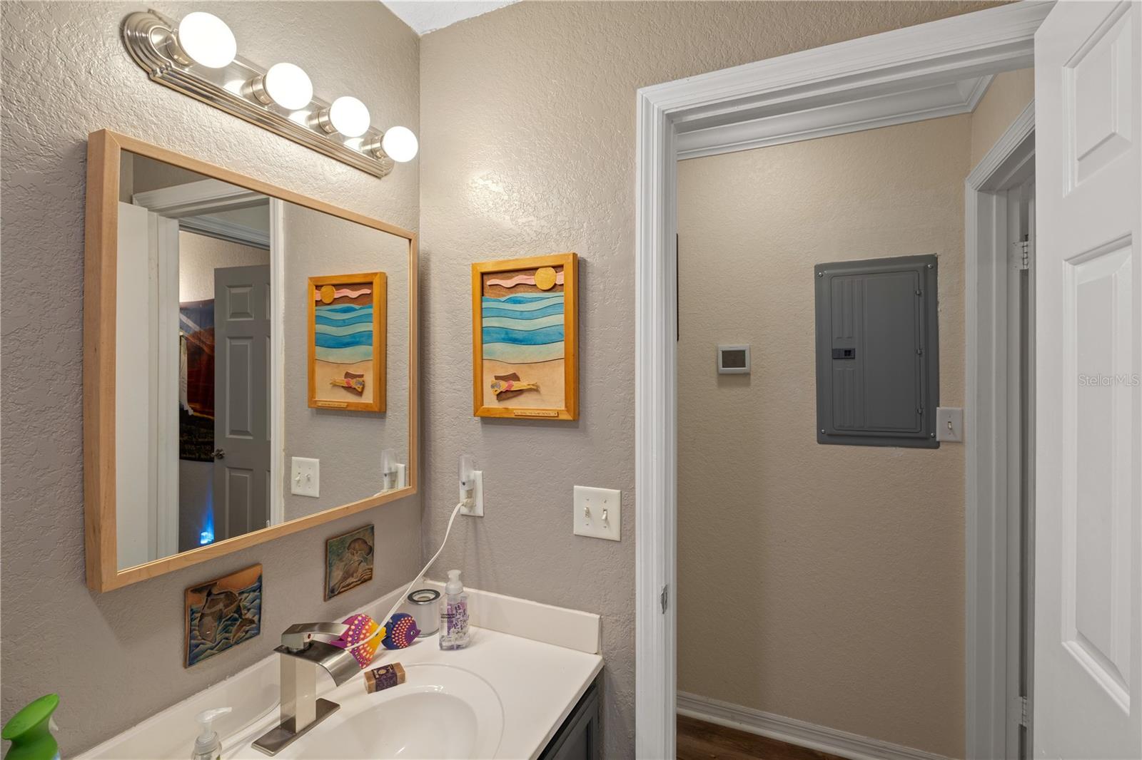 Image 22 of 30 For 7310 Sunshine Skyway Lane S 213