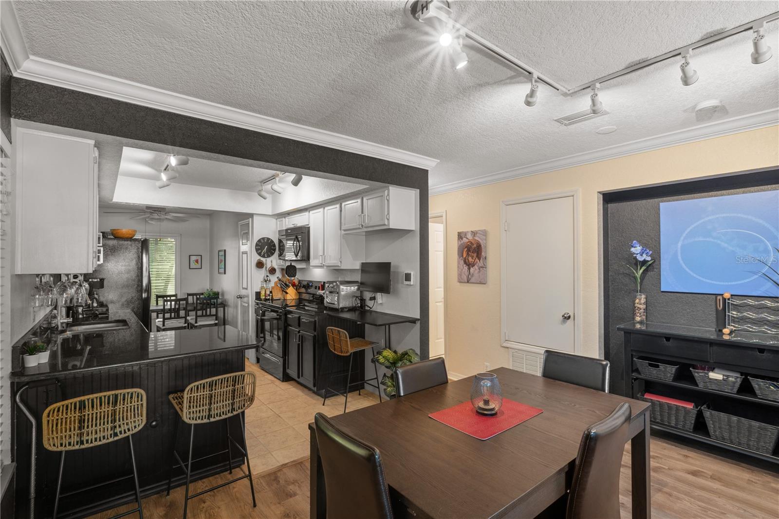 Image 7 of 30 For 7310 Sunshine Skyway Lane S 213