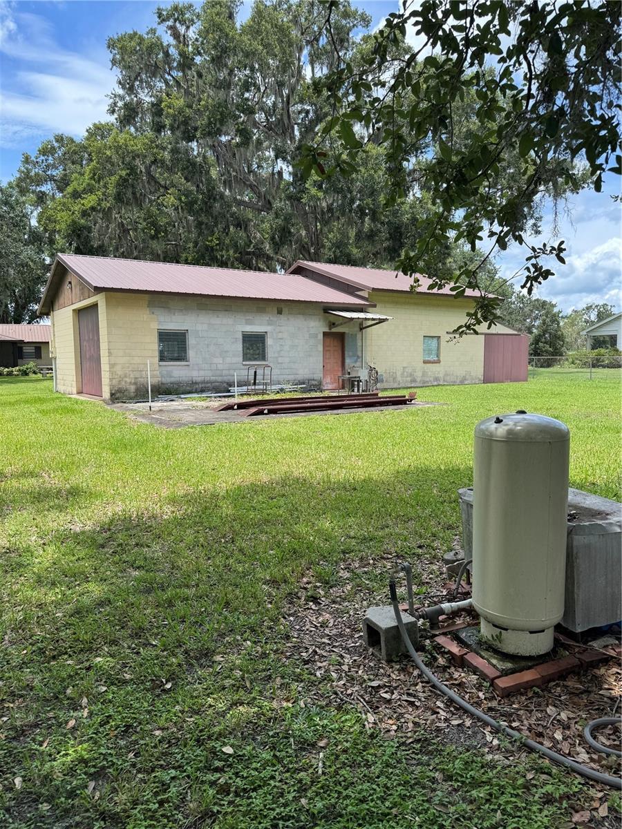 Image 14 of 52 For 4106 Old Mulberry Road
