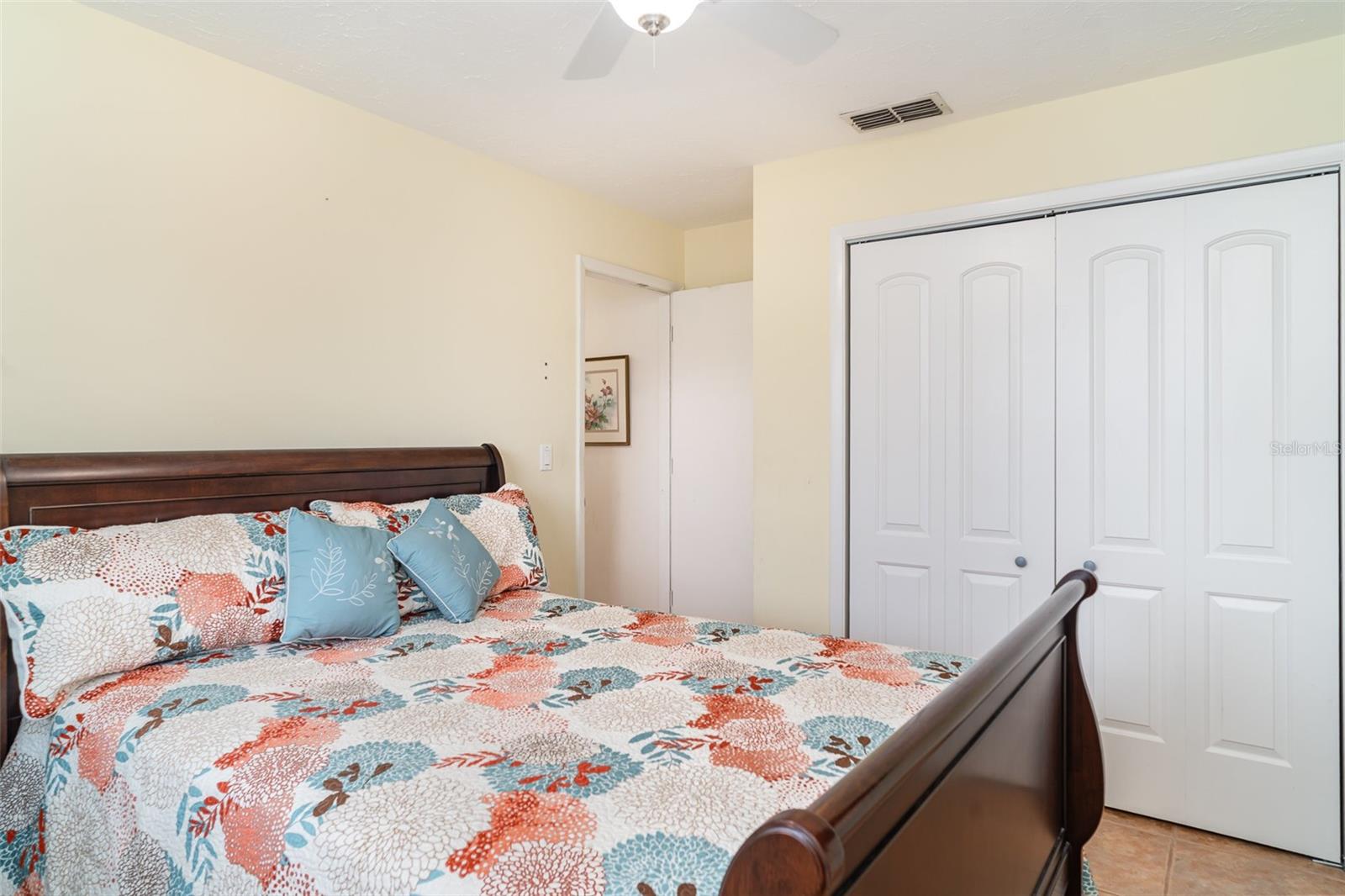 Image 21 of 29 For 2847 Indianwood Drive