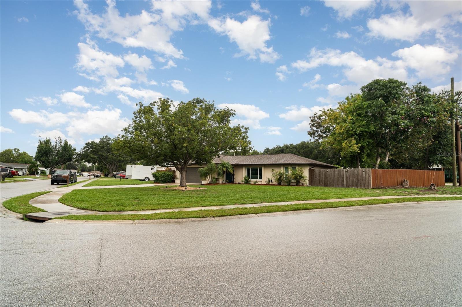 Image 3 of 29 For 2847 Indianwood Drive