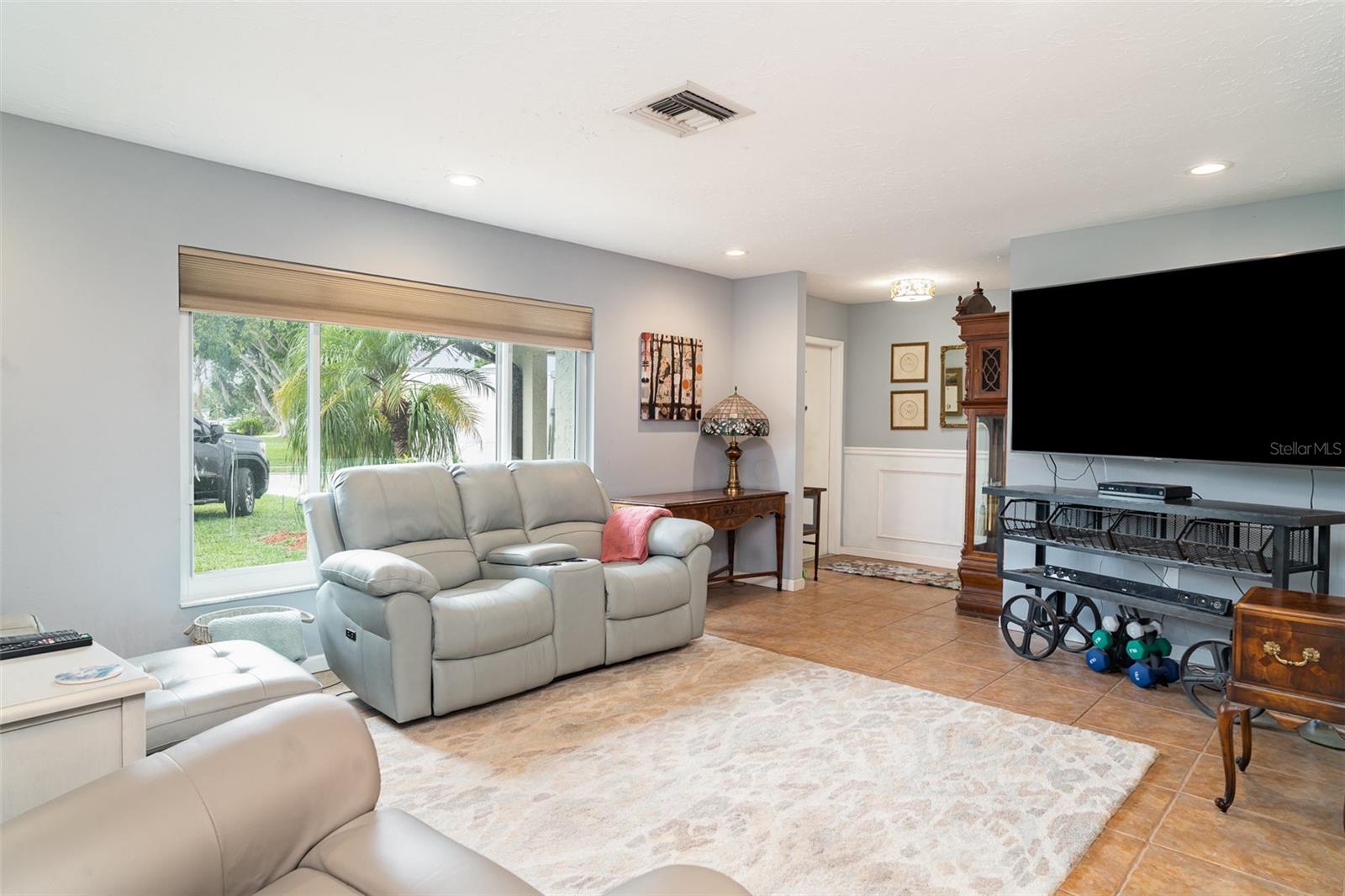 Image 7 of 29 For 2847 Indianwood Drive