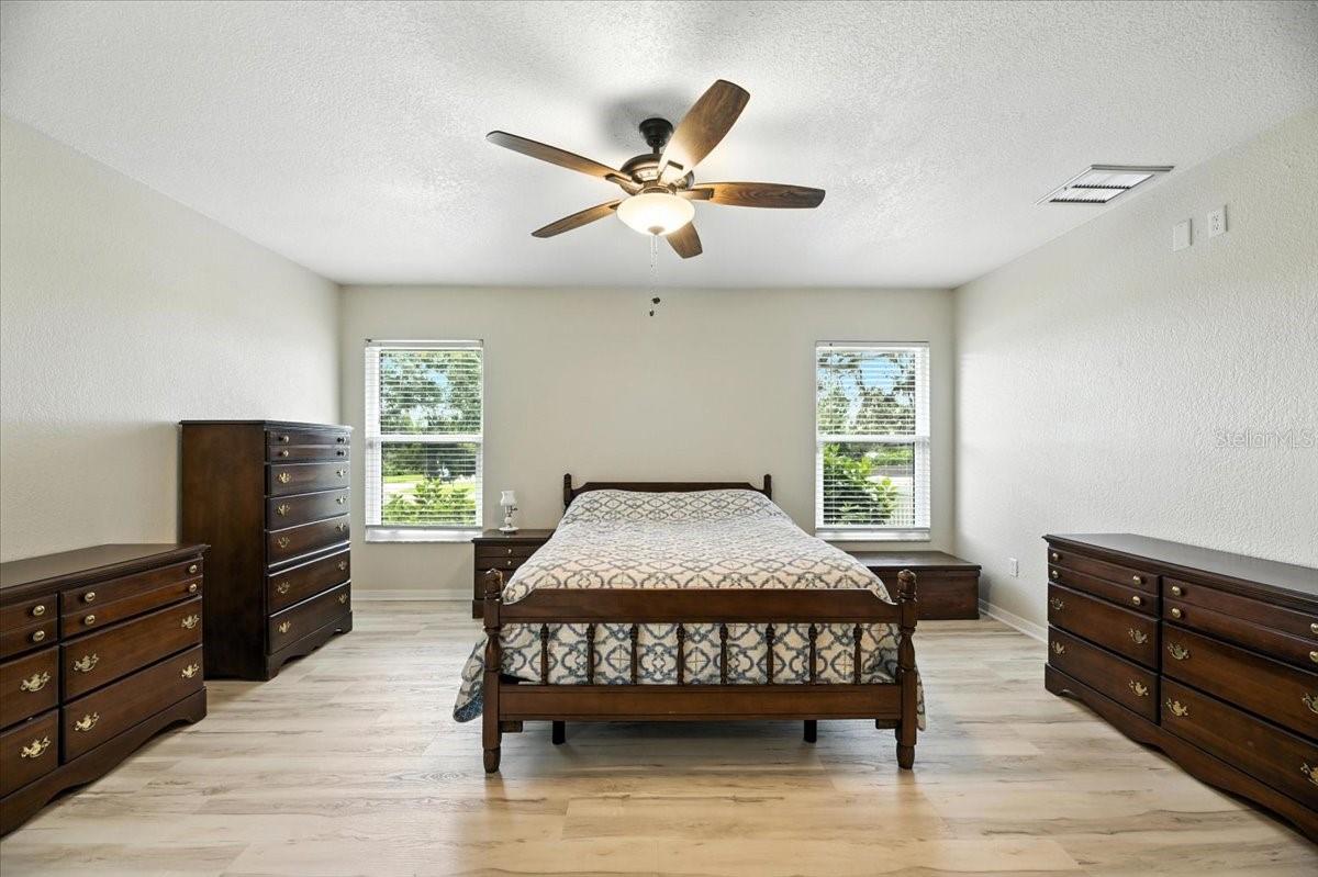 Image 27 of 63 For 11301 Donneymoor Drive