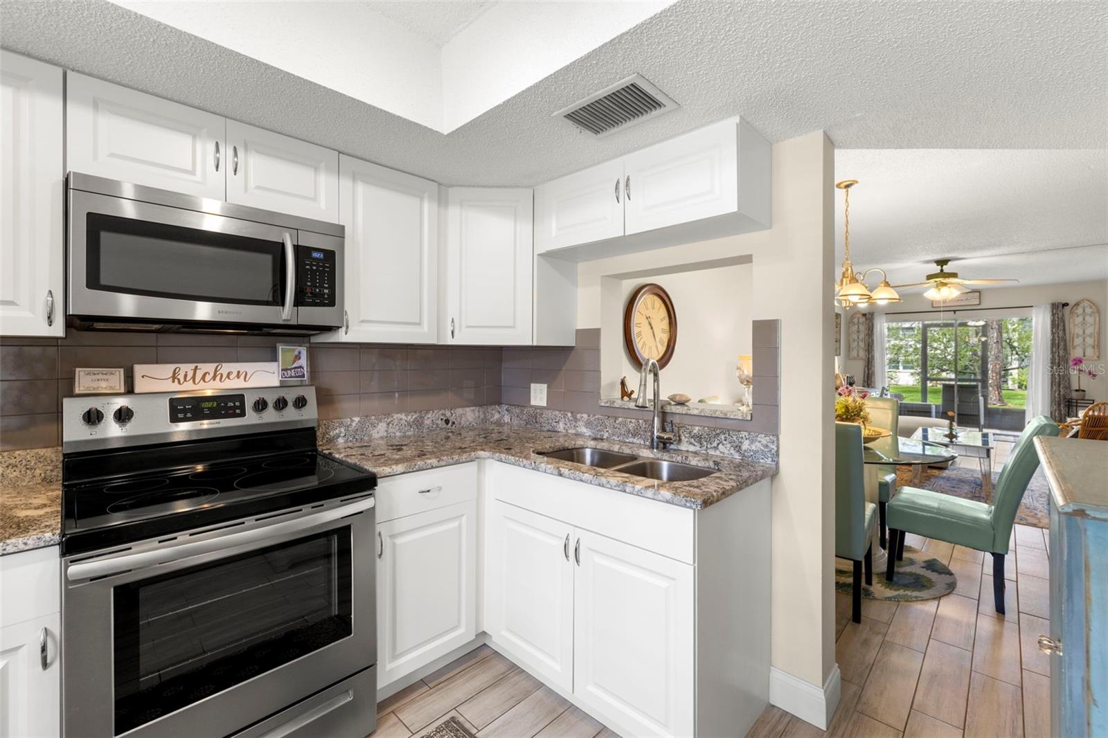 Image 13 of 45 For 1370 Heather Ridge Boulevard 105