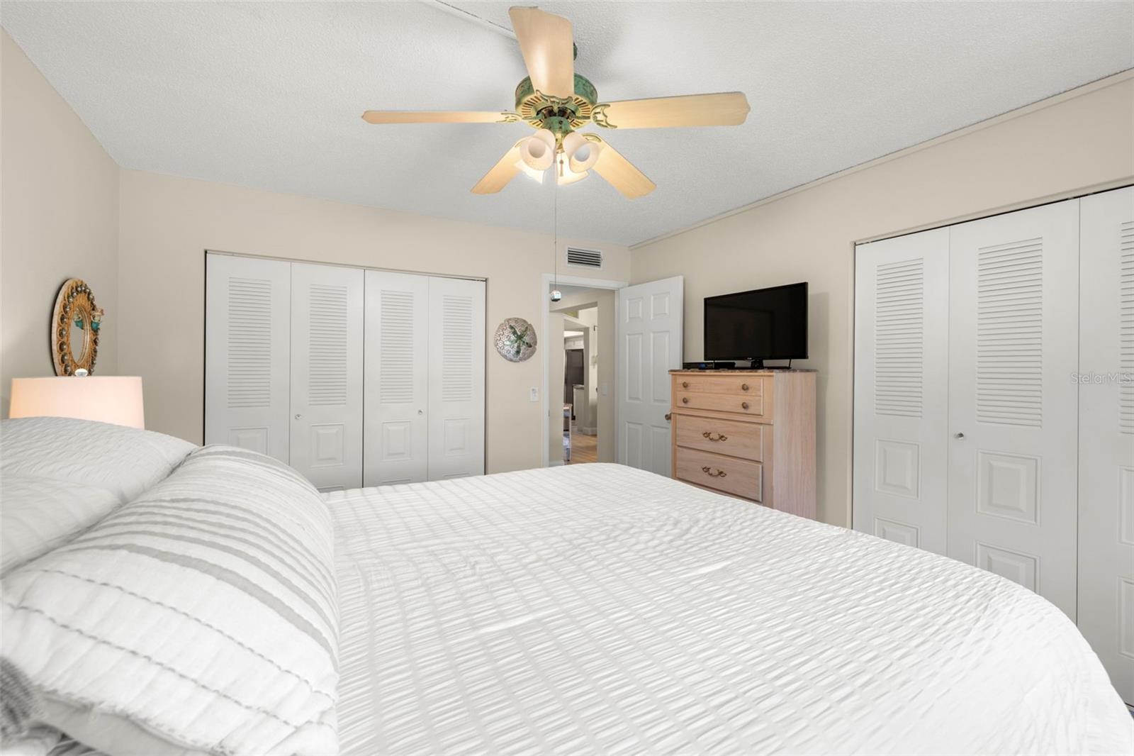 Image 16 of 45 For 1370 Heather Ridge Boulevard 105