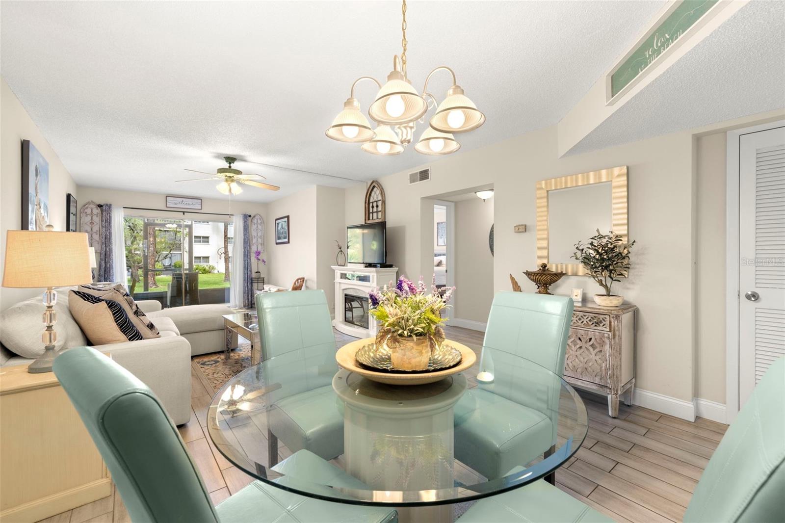 Image 3 of 45 For 1370 Heather Ridge Boulevard 105