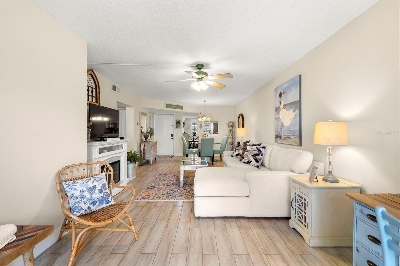 Image 7 of 45 For 1370 Heather Ridge Boulevard 105