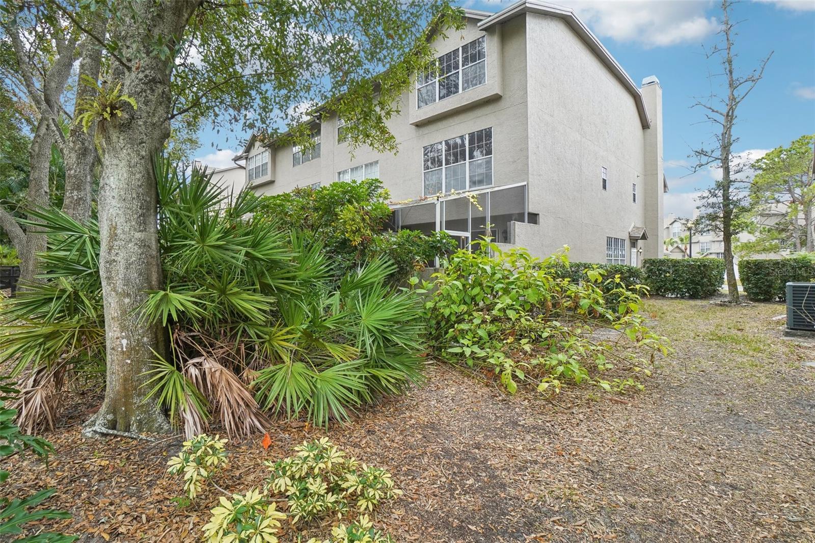 Image 36 of 37 For 2794 Countryside Boulevard 1