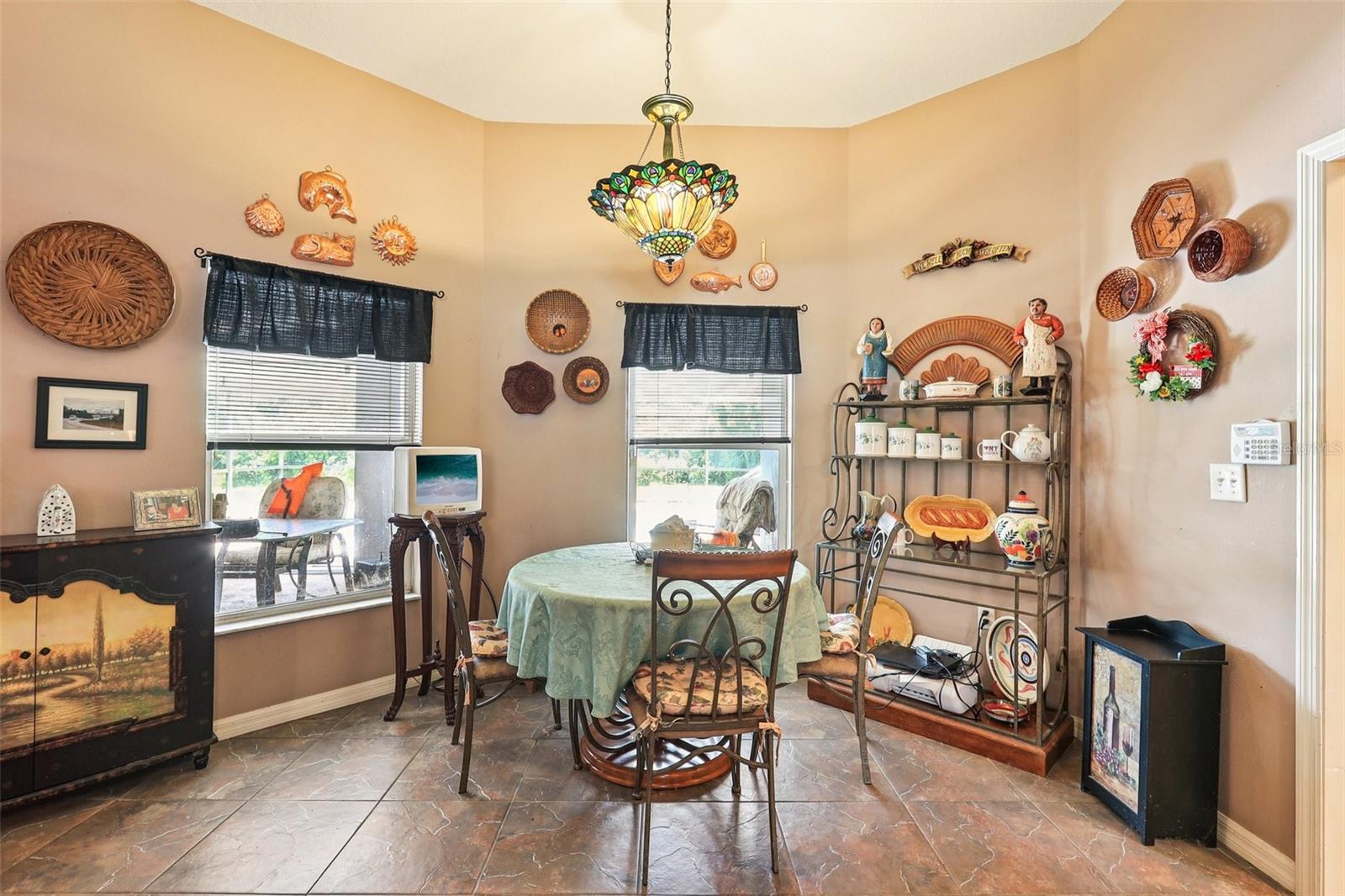 Image 16 of 58 For 10537 Smokie Creek Lane