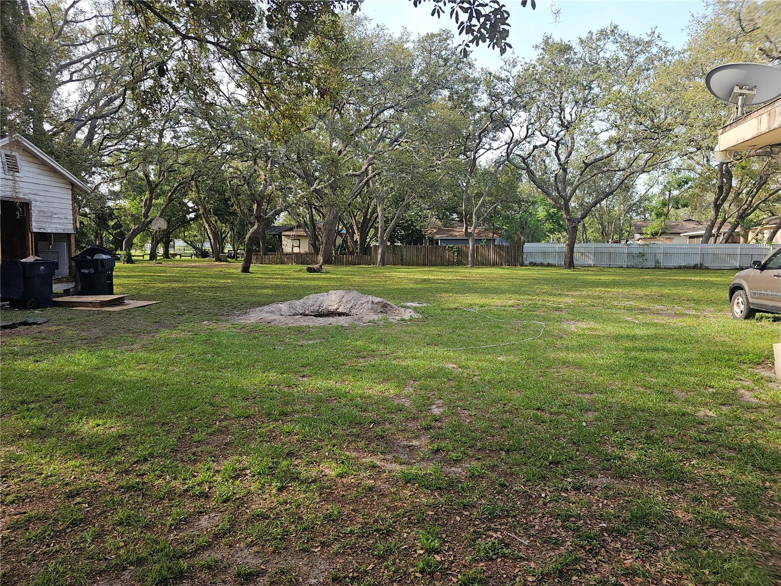 Image 34 of 40 For 10909 Marjory Avenue