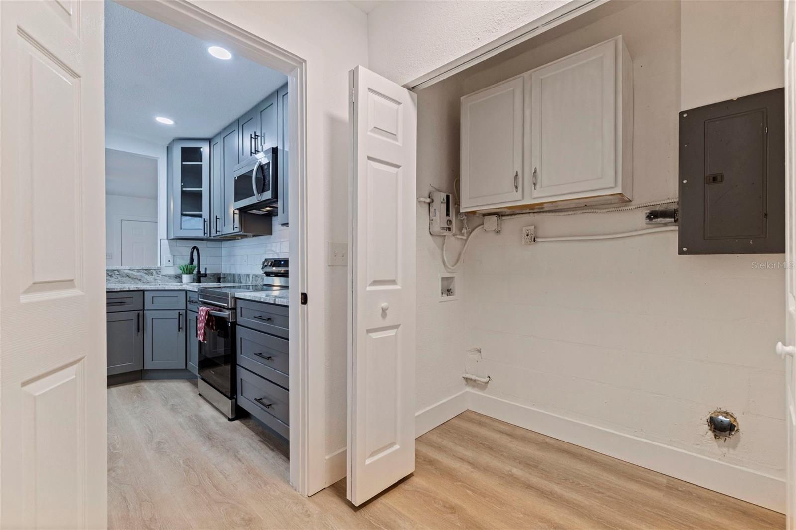 Image 13 of 25 For 2311 16th Avenue S